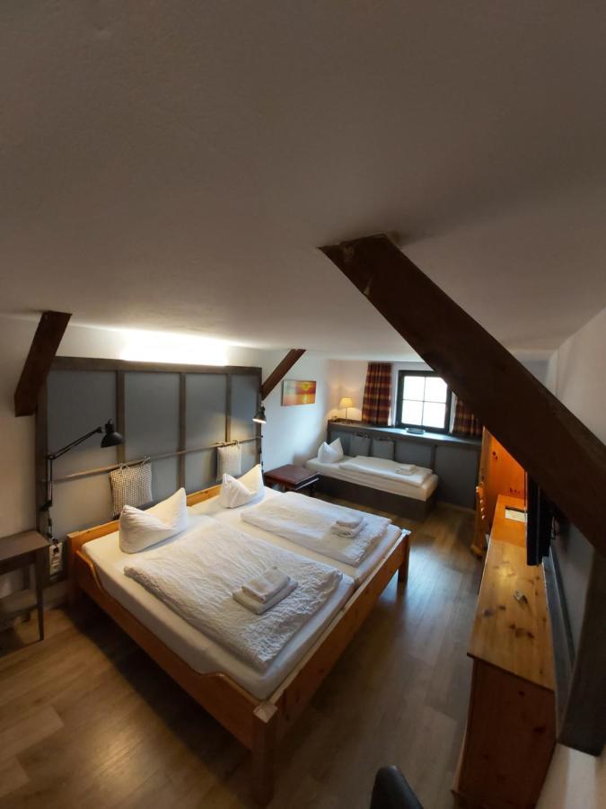 Pension & Restaurant "Alte Schule" Kluis Экстерьер фото